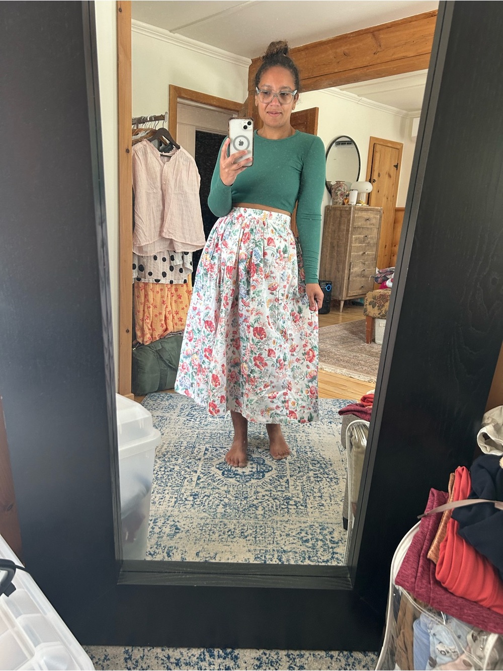 Vintage Floral Midi Skirt in White and Pink